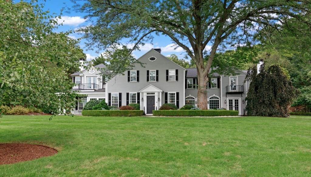 10 R Martins Ln - Photo 1