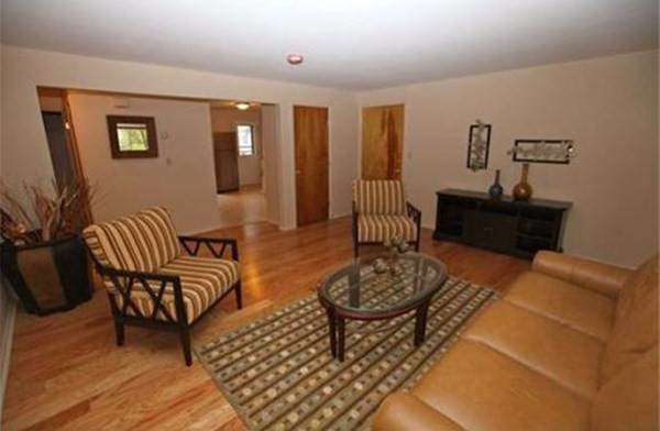146 Willow St - Photo 1