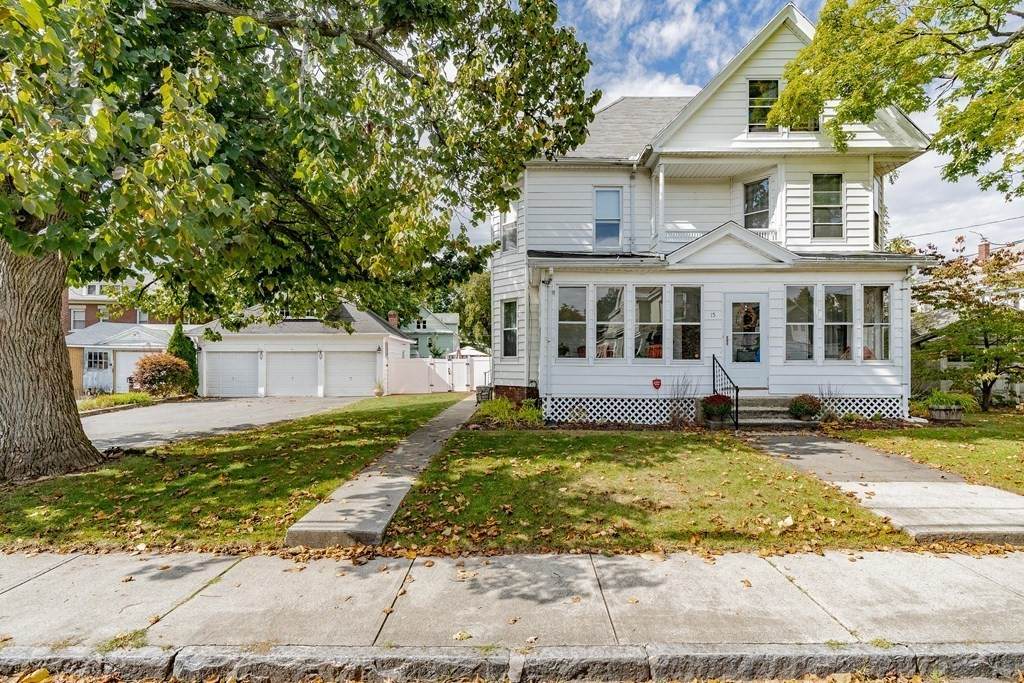 15 Howard St - Photo 1