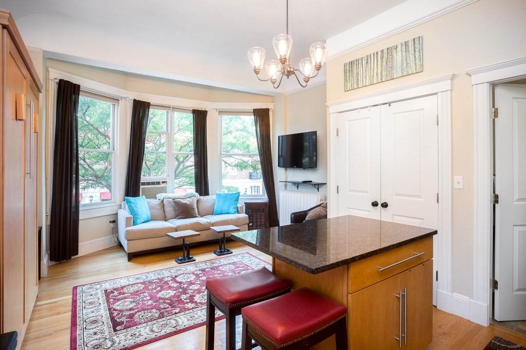 366 Commonwealth Ave - Photo 1