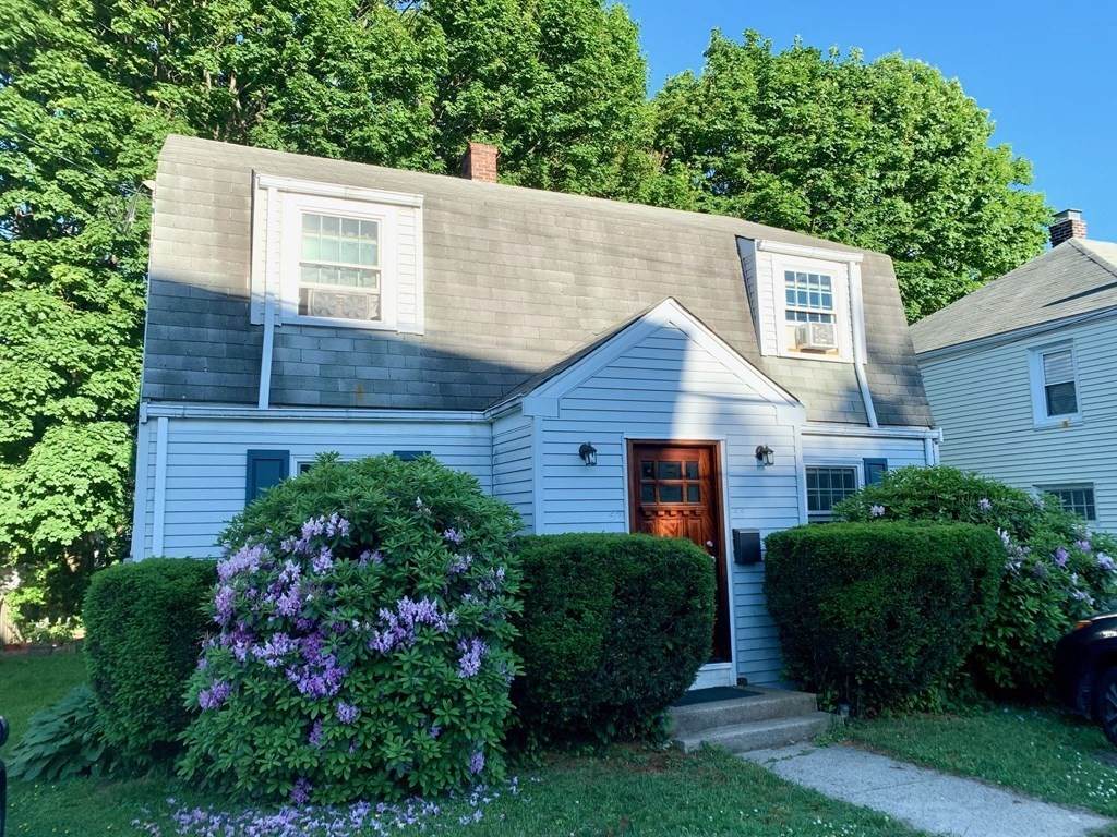 57 Oxford Ave - Photo 1