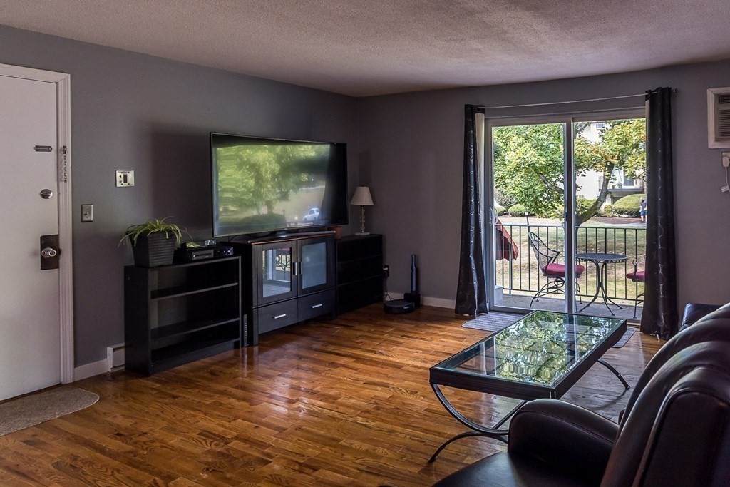 440 North Ave - Photo 1