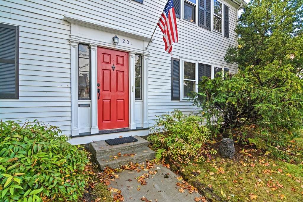 201 Union St - Photo 1