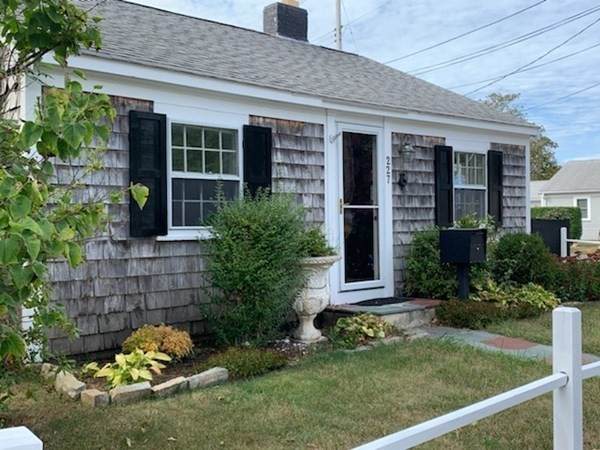 227 Winter St - Photo 1