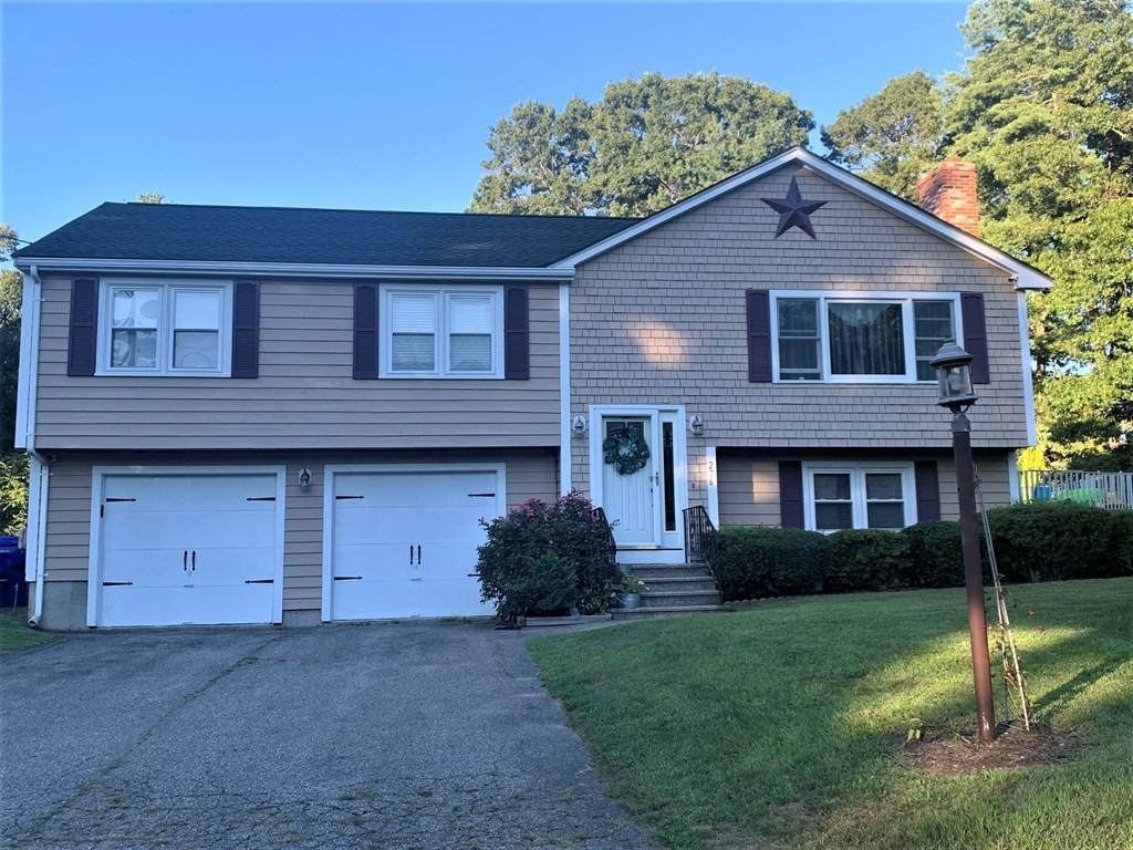 276 Plain St - Photo 1