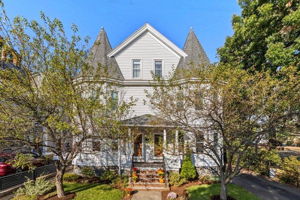 28-30 Logan Ave - Photo 1