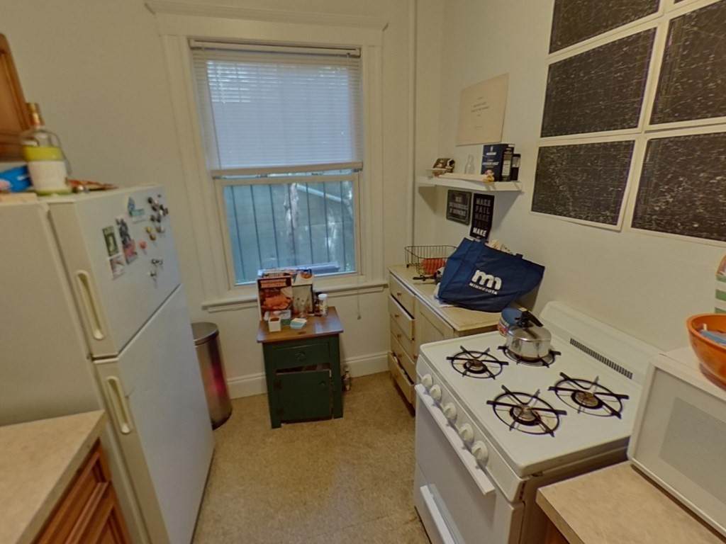 11 Melvin Avenue - Photo 1