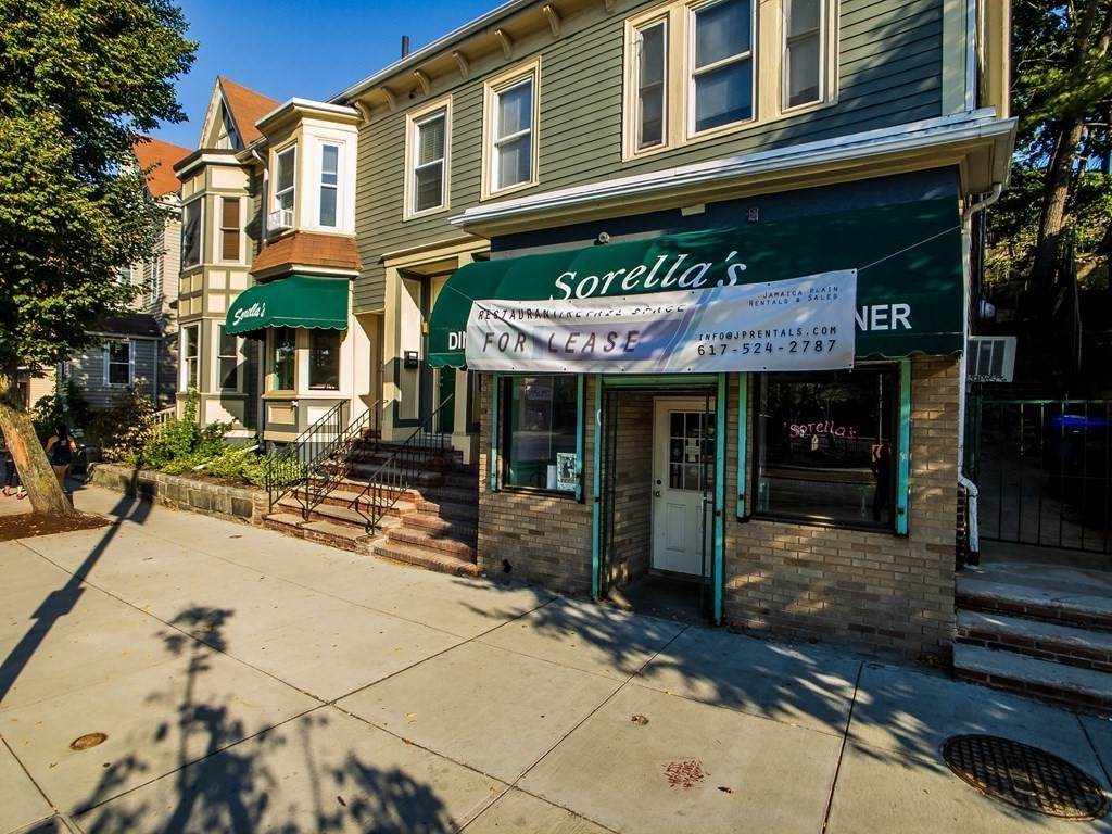 388 Centre St - Photo 1