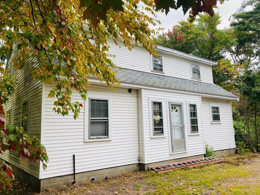178 Lafayette Rd. - Photo 1