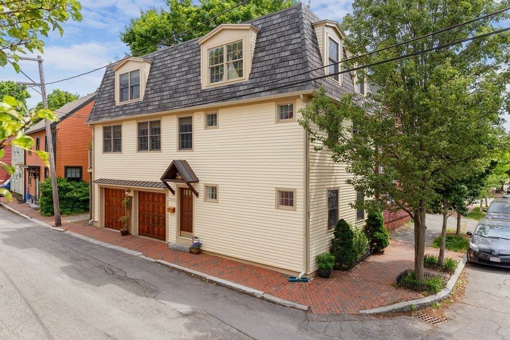 37 1/2 Federal Street - Photo 1
