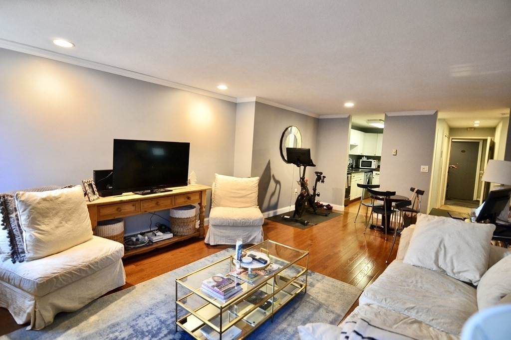 9 Appleton - Photo 1