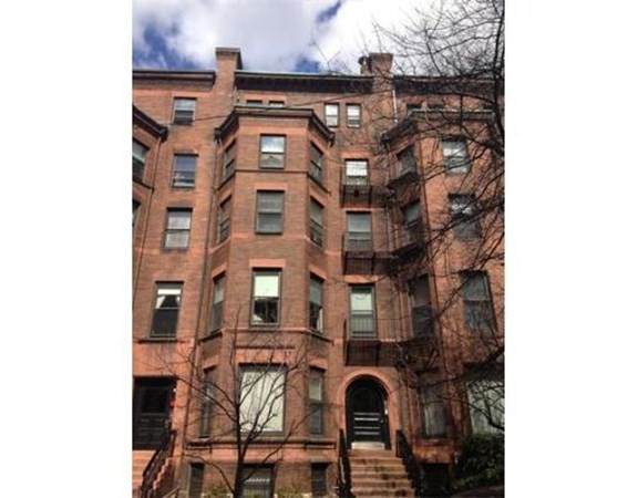 35 Baystate Rd - Photo 1