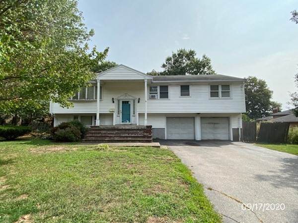 110 Saint Claire St - Photo 1
