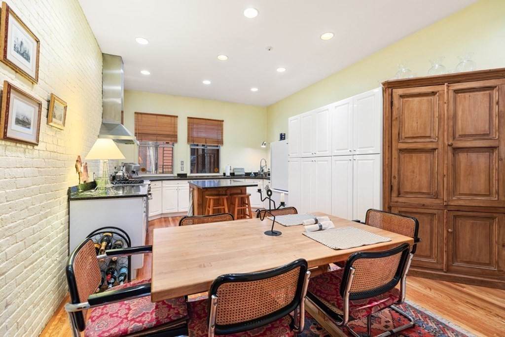 196 Marlborough Street - Photo 1