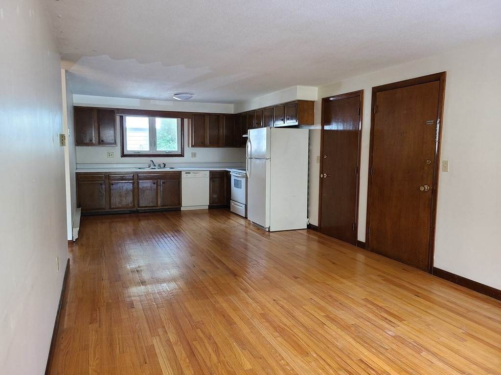 167 South St - Photo 1