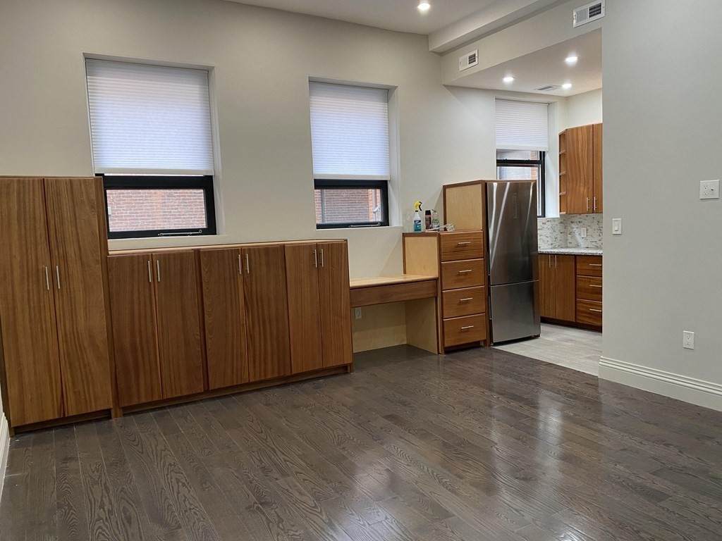 33 Gloucester St. - Photo 1