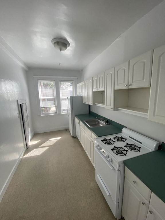 19 Melvin Ave - Photo 1