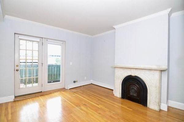47 Rutland Sq - Photo 1