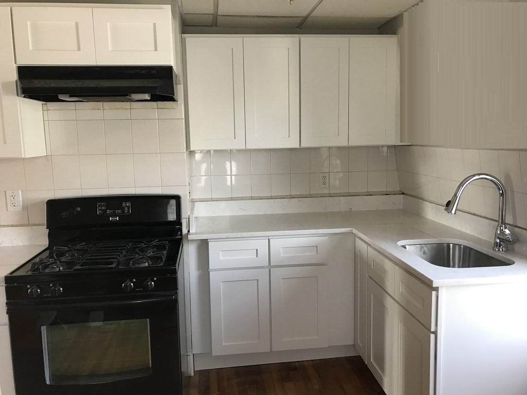 258 Lexington Street - Photo 1