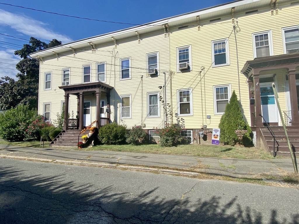 23-27 Green Avenue - Photo 1
