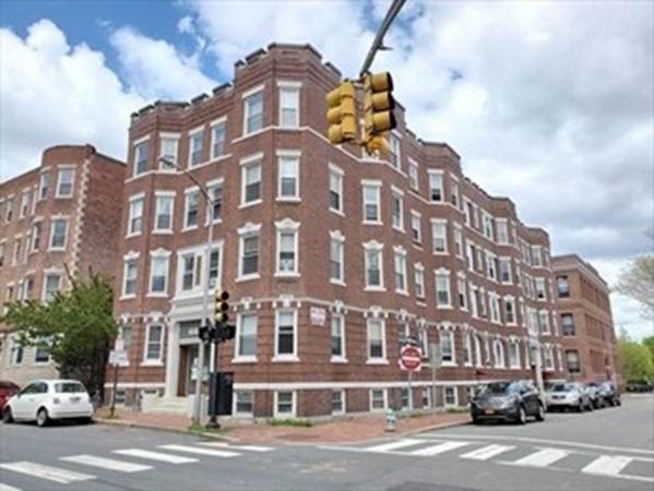 47 Inman Street - Photo 1