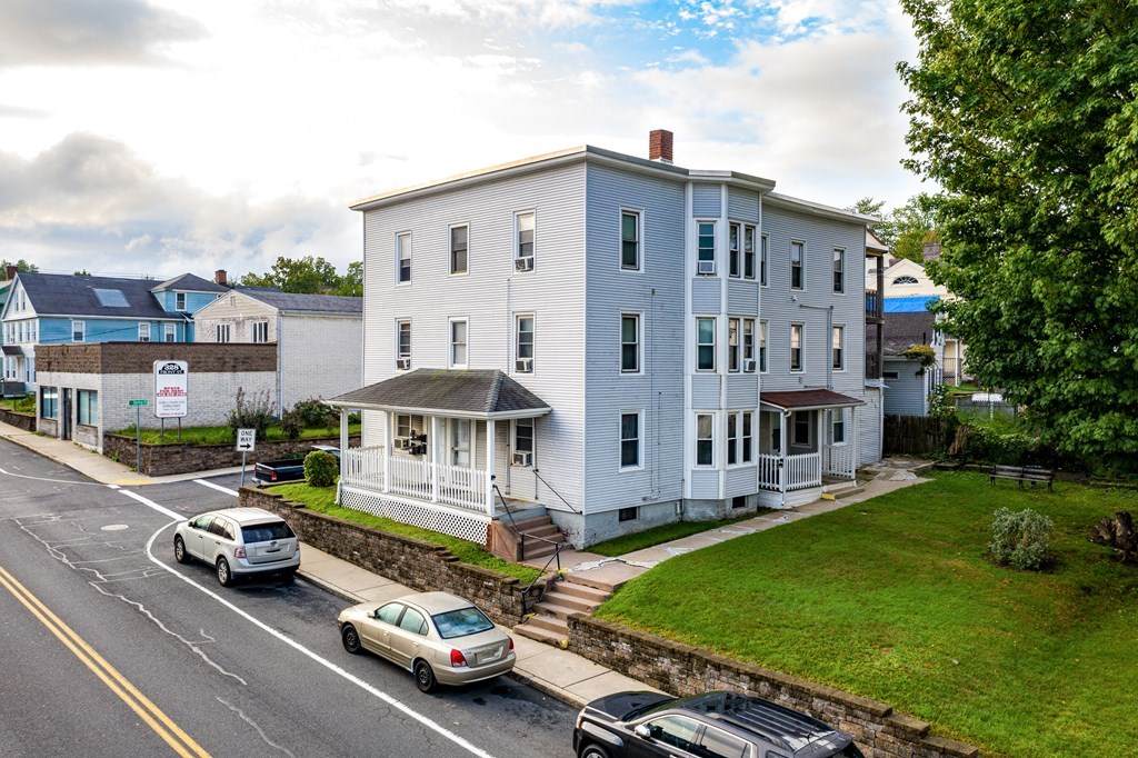 318 Front Street - Photo 1