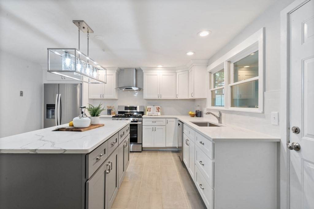 17 Addison St - Photo 1