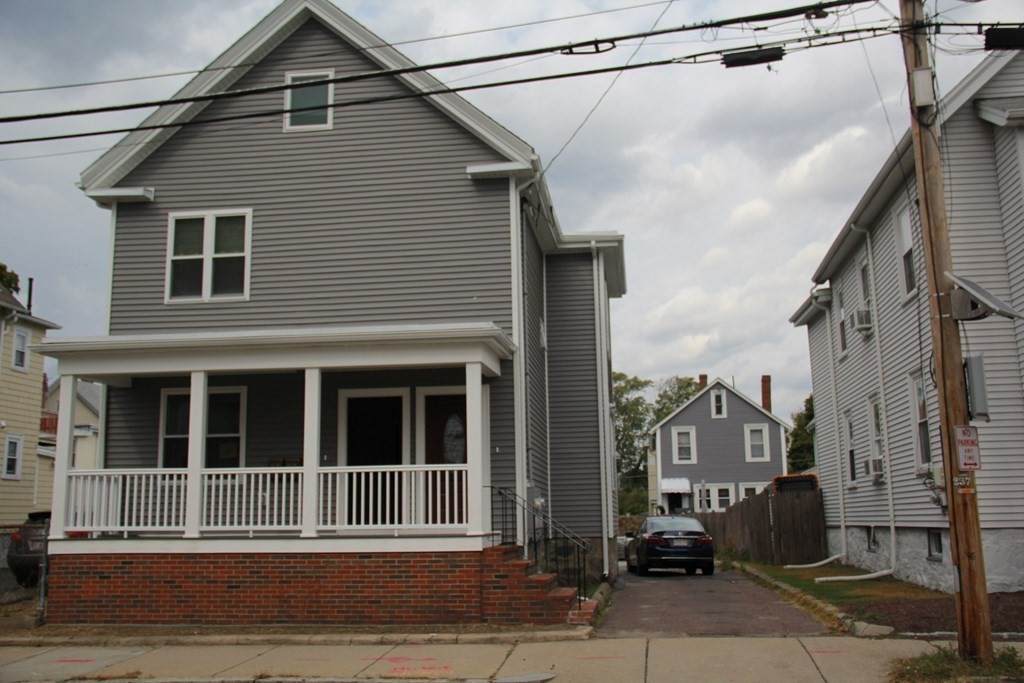 285 Charles St - Photo 1
