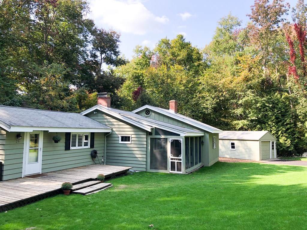 23 Woodbury Rd - Photo 1