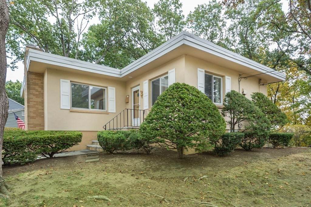 114 Harrison Avenue - Photo 1