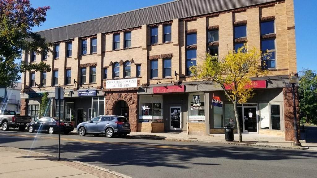 220 Winthrop St - Photo 1