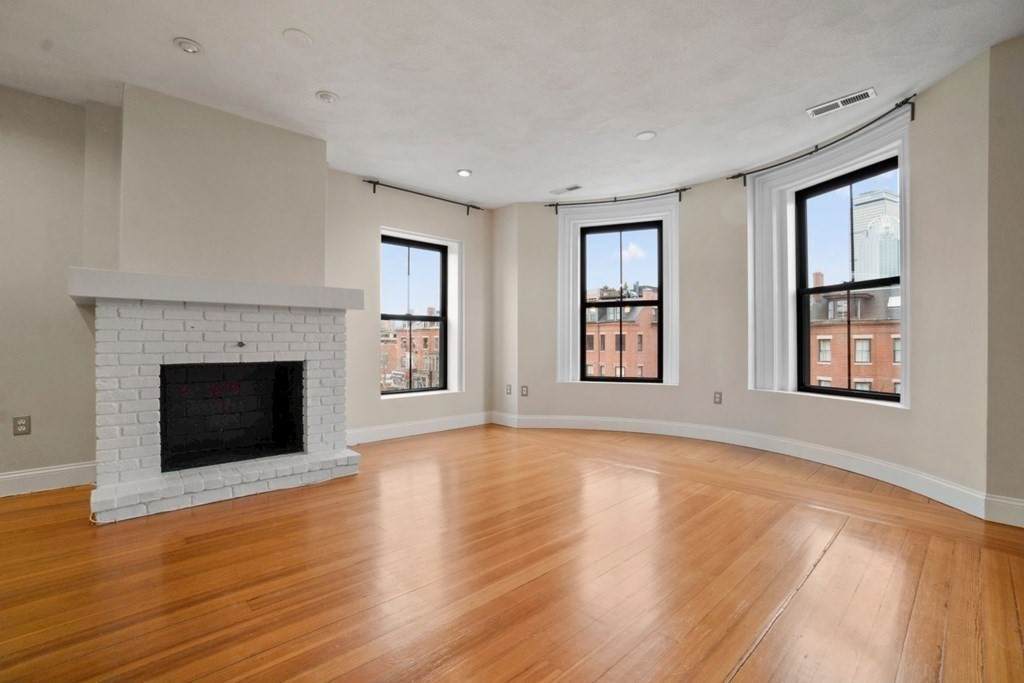 662 Tremont Street - Photo 1