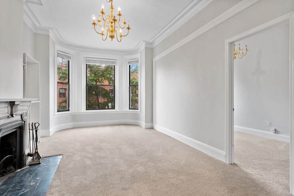 303 Shawmut Ave - Photo 1
