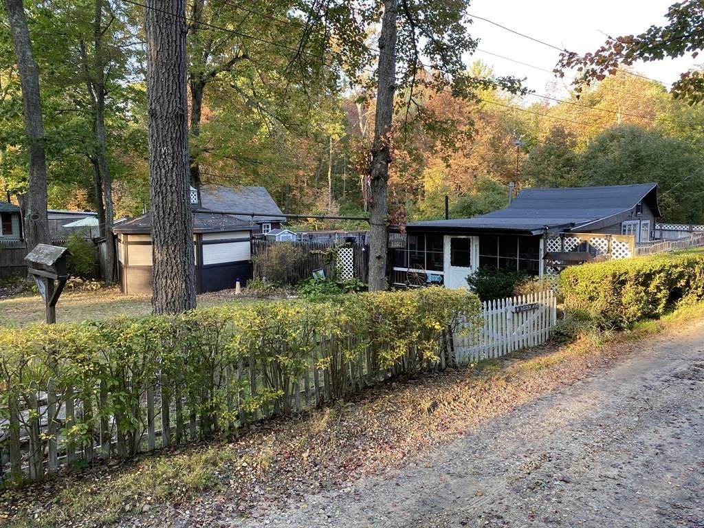 9 Helen Ave. - Photo 1