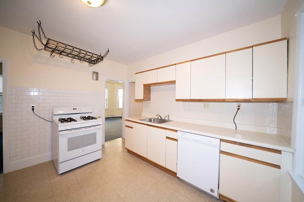 40 Brackett - Photo 1