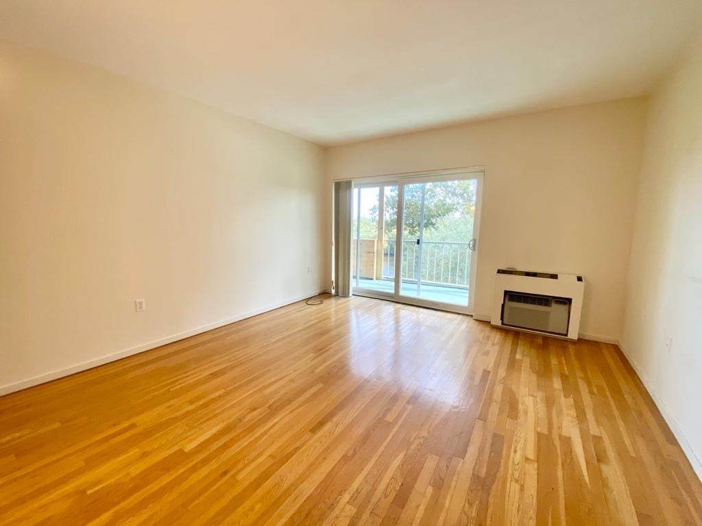 225 Coolidge Ave - Photo 1