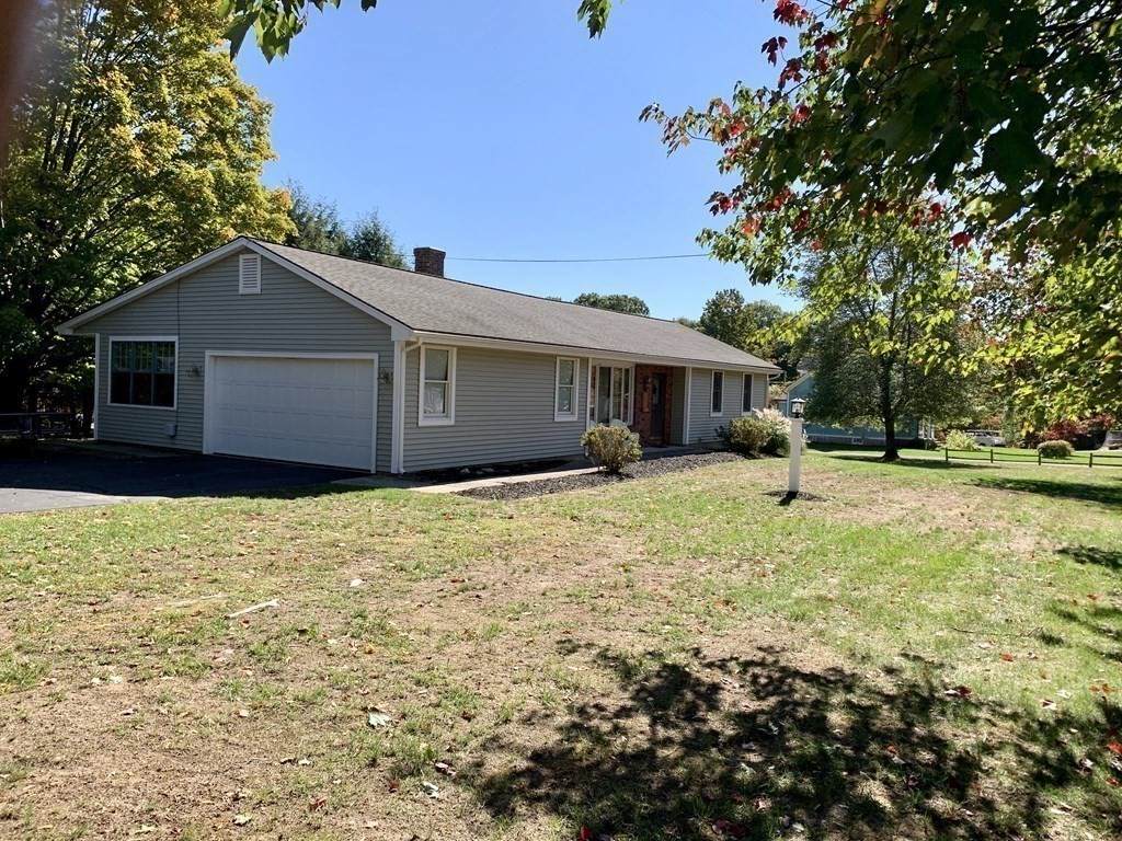 132 Birnie Ave - Photo 1
