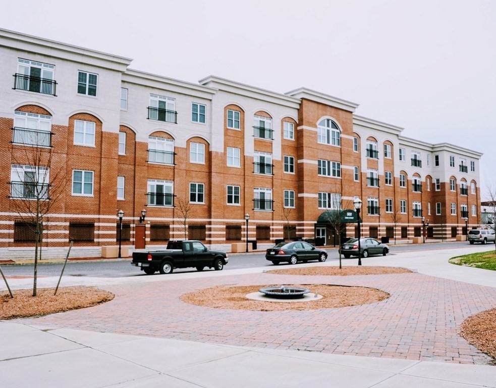 500 Union - Photo 1