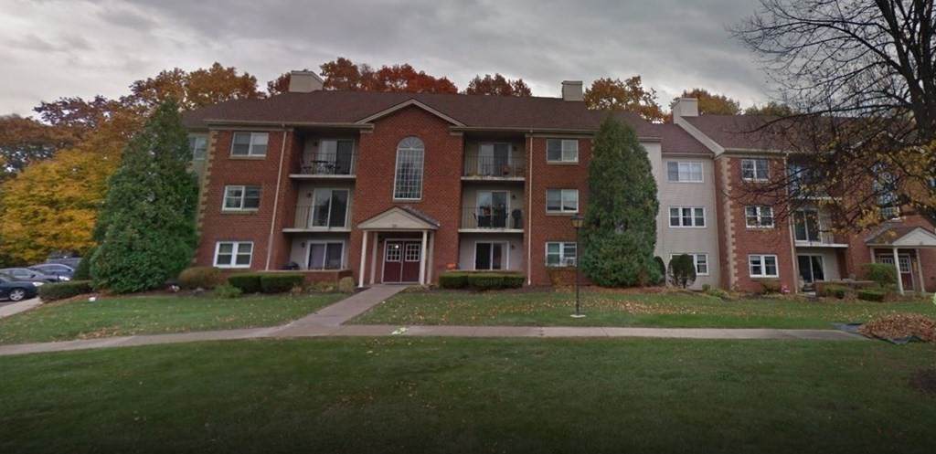 14 Maple Crest - Photo 1