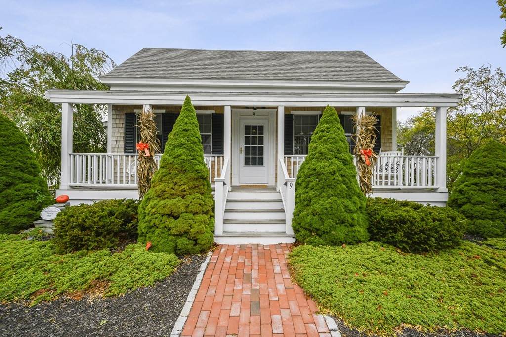 9 Willow St - Photo 1