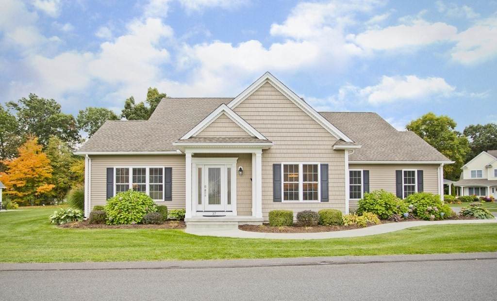 37 Cypress Ln - Photo 1