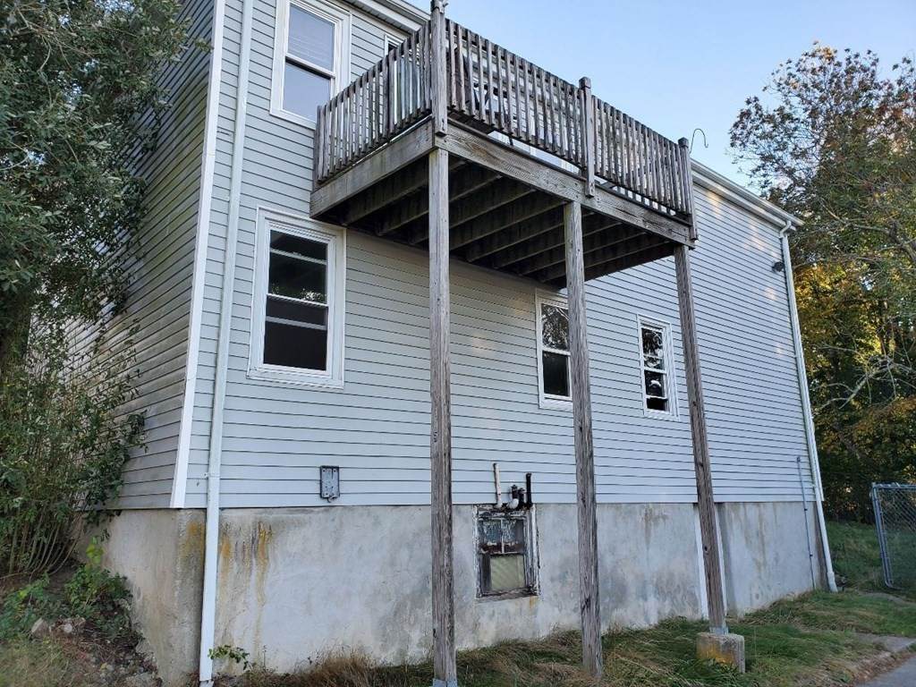 135 Randolph Ave - Photo 1