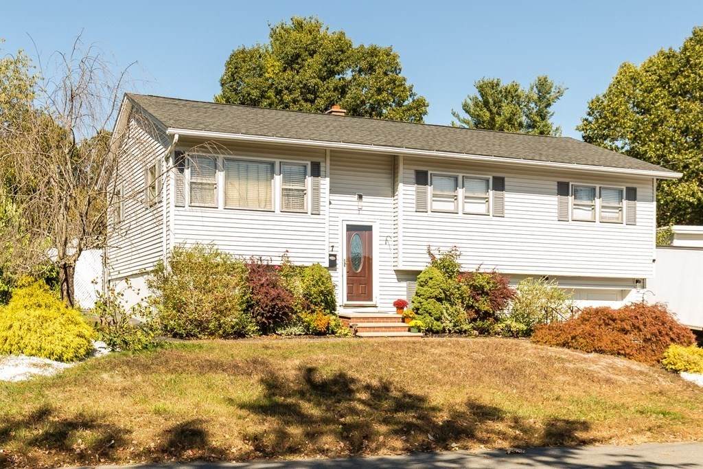 7 Marc Ln - Photo 1