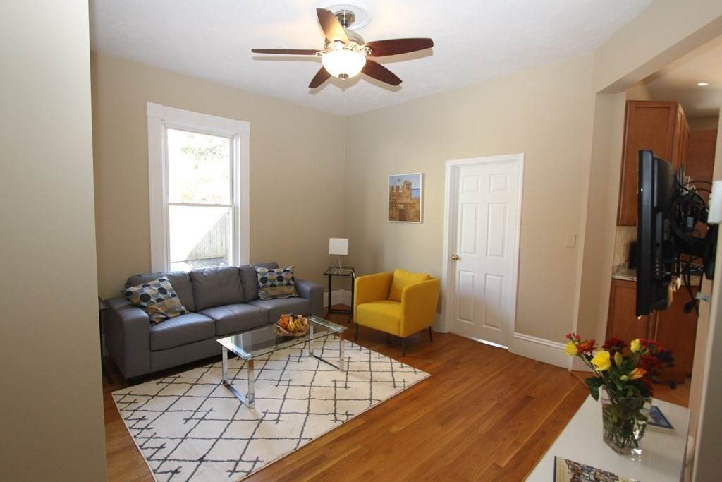 6 Pembroke Ct - Photo 1