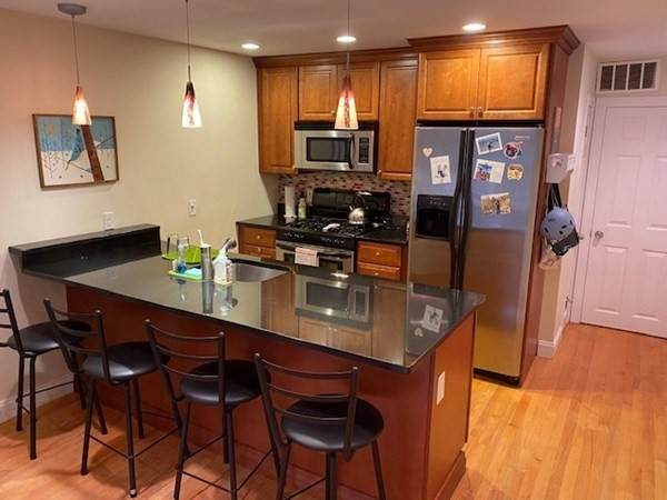 468 Massachusetts Ave - Photo 1