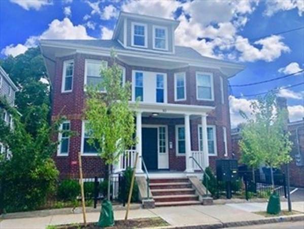 10 Dover - Photo 1