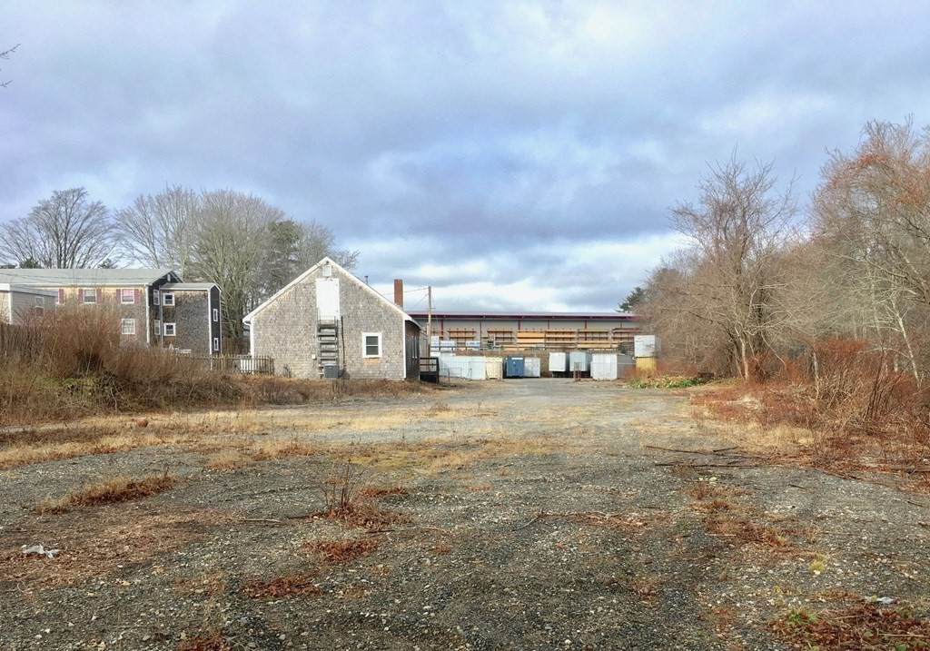 2510 Cranberry Highway - Photo 1