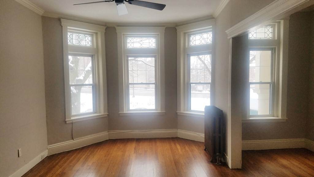 382 Riverway - Photo 1
