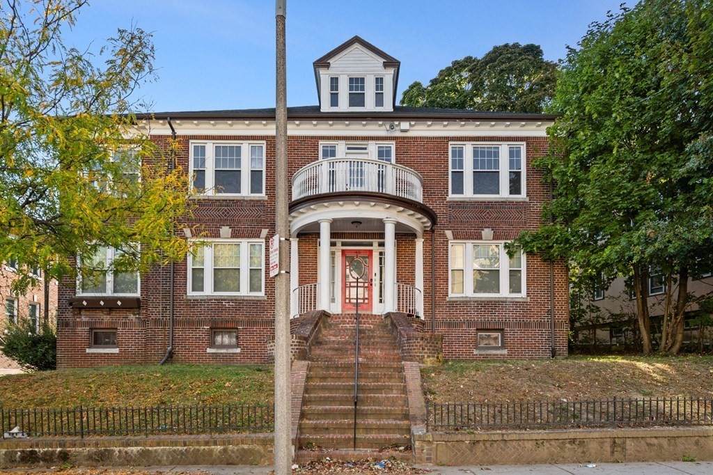 40 Schuyler St - Photo 1