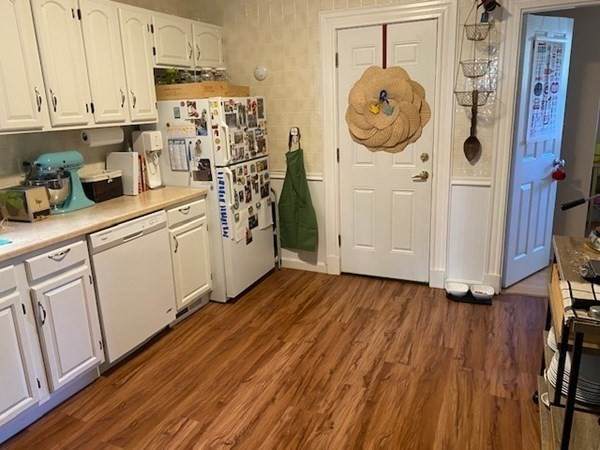 36 Cranston - Photo 1